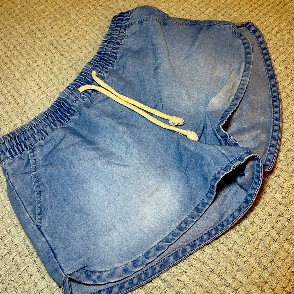 Kendall and Kylie drawstring casual blue denim shorts